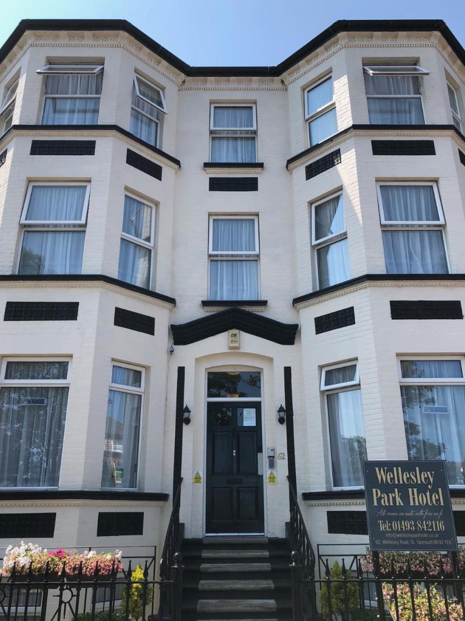 Wellesley Park Hotel Great Yarmouth Exterior photo